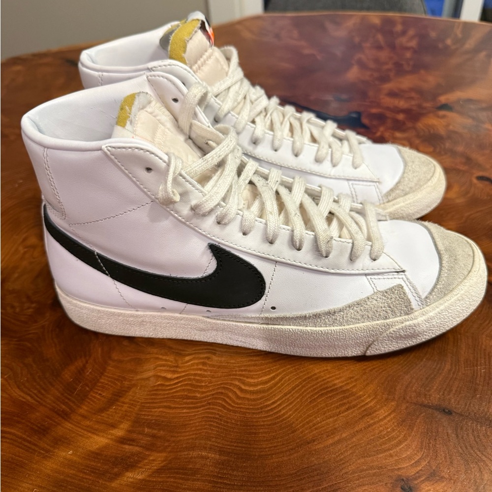 Nike Mid 77’ Blazers